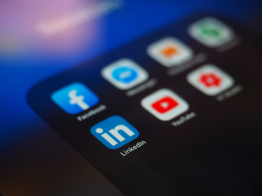 5.เกี่ยวกับเรา(สร้างสรรค์)